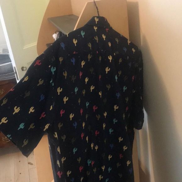 H&M Button Down Shirt - Picture 2 of 2